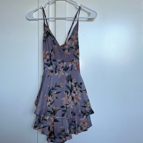 Floral romper! - Picture 3 of 11